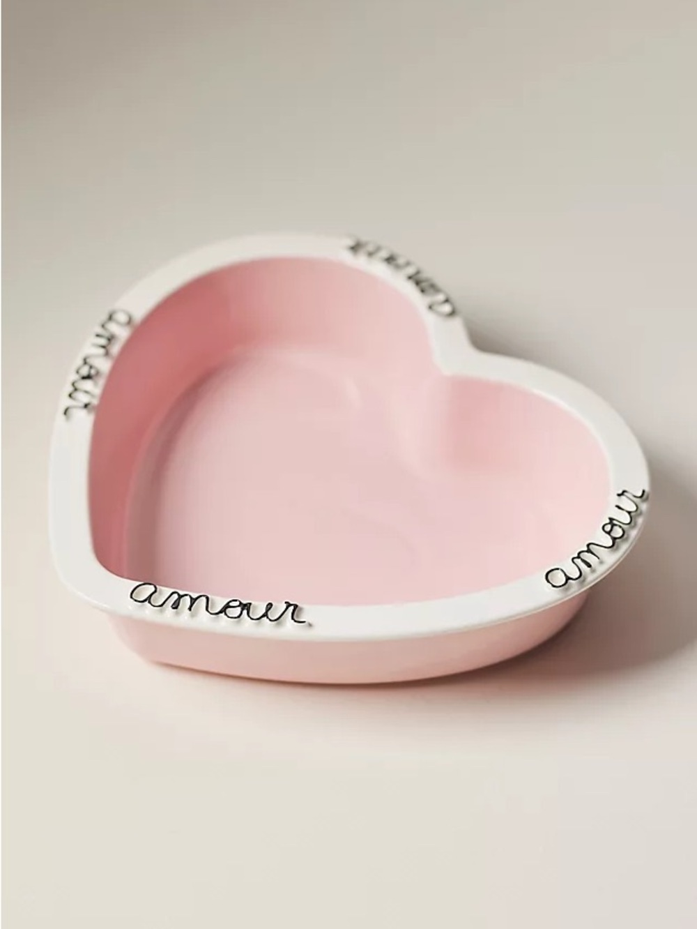 New Anthropologie amour Heart-Shaped Pink pie dish stoneware